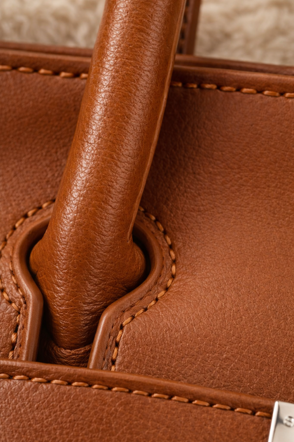 Premium leather detail